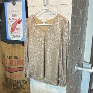 Nine West Gold and Silver Metallic Thread Tunic in Women’s  Size Small Regular